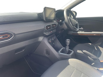 Used Dacia Sandero Stepway 2023 for sale - 79486235: Photo