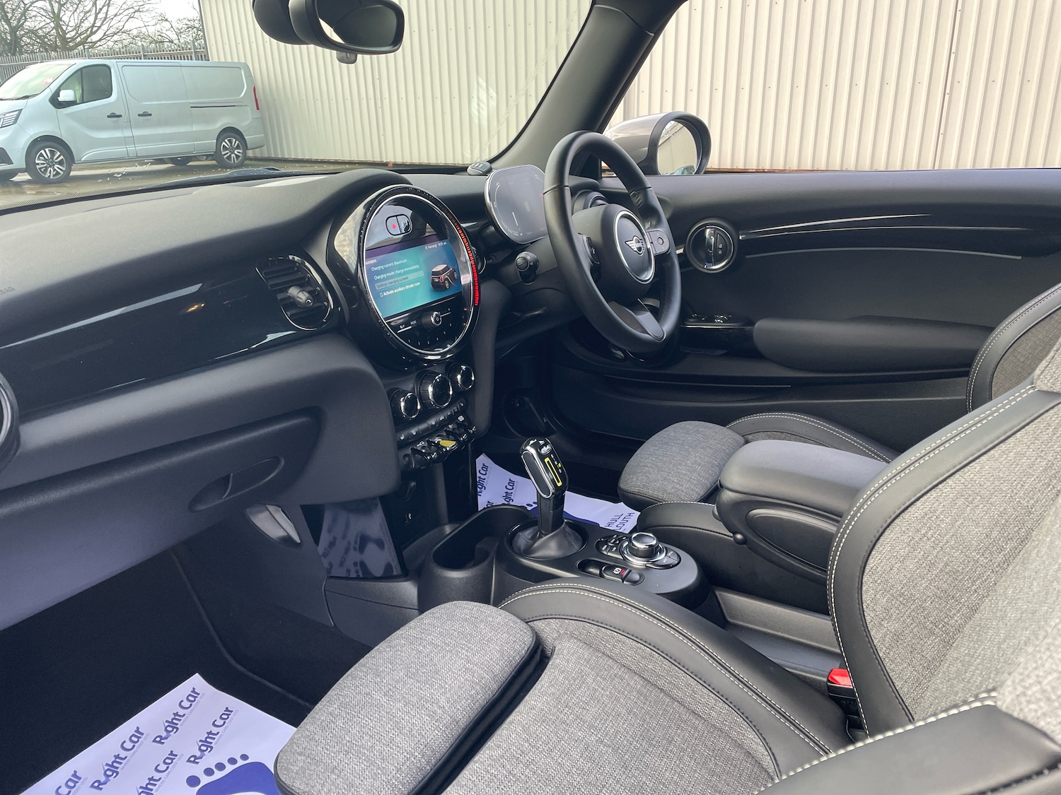 Used MINI Hatch 2022 for sale - 77360623: Photo 2