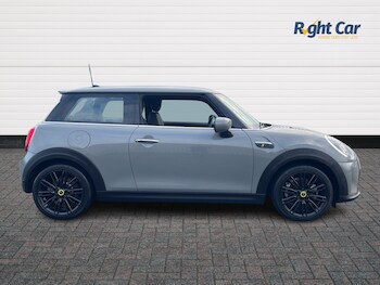Used MINI Hatch 2022 for sale - 77360623: Photo