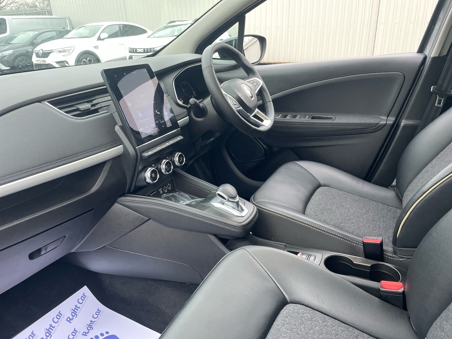 Used Renault Zoe 2022 for sale - 77373116: Photo 2