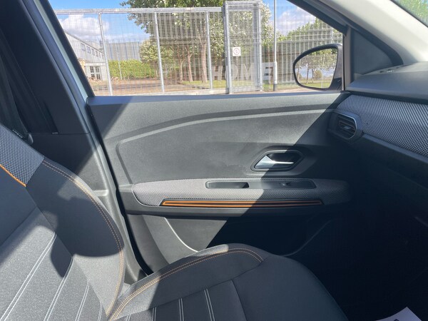 Used Dacia Sandero Stepway 2022 for sale - 75495695: Photo 11