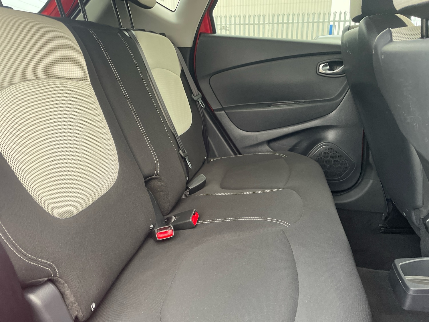 Used Renault Captur 2018 for sale - 77067945: Photo 10