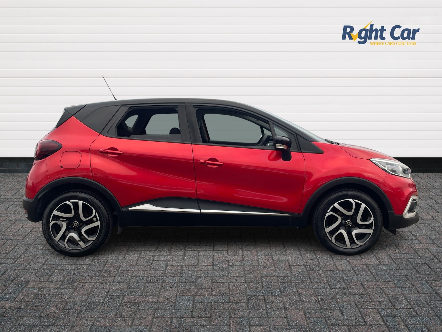 Used Renault Captur 2018 for sale - 77067945: Photo 4