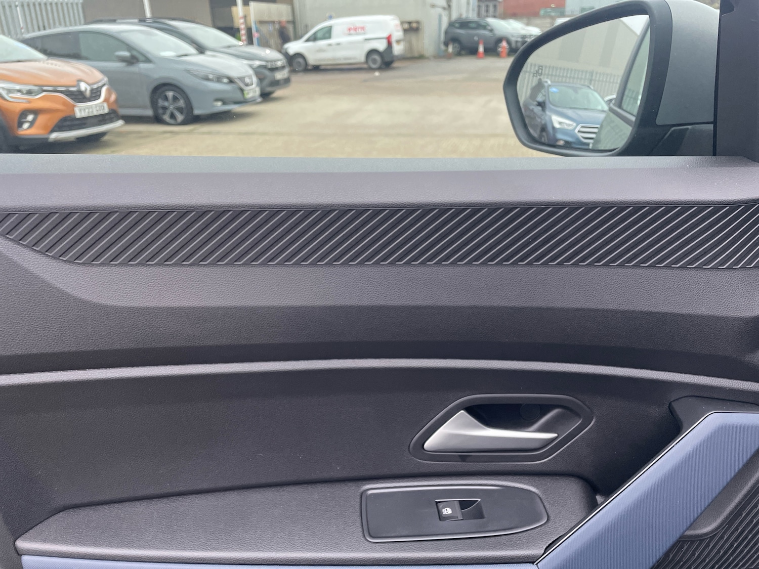 Used Dacia Duster 2025 for sale - 76514590: Photo 11