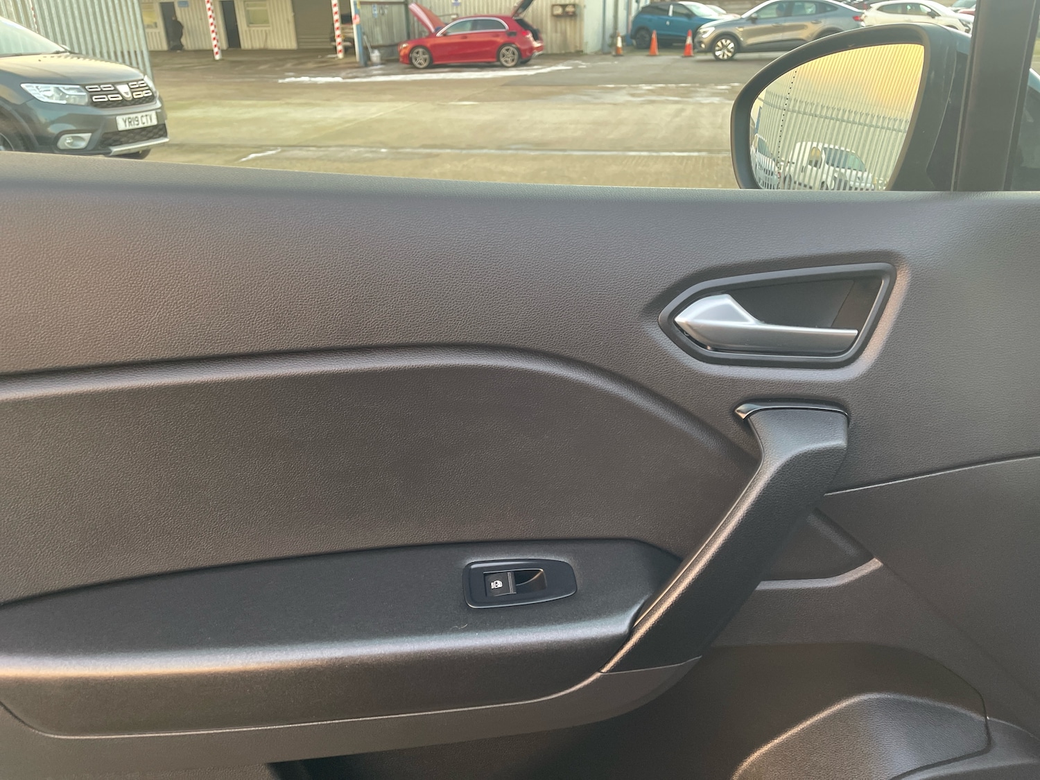 Used Renault Captur 2024 for sale - 77111693: Photo 11