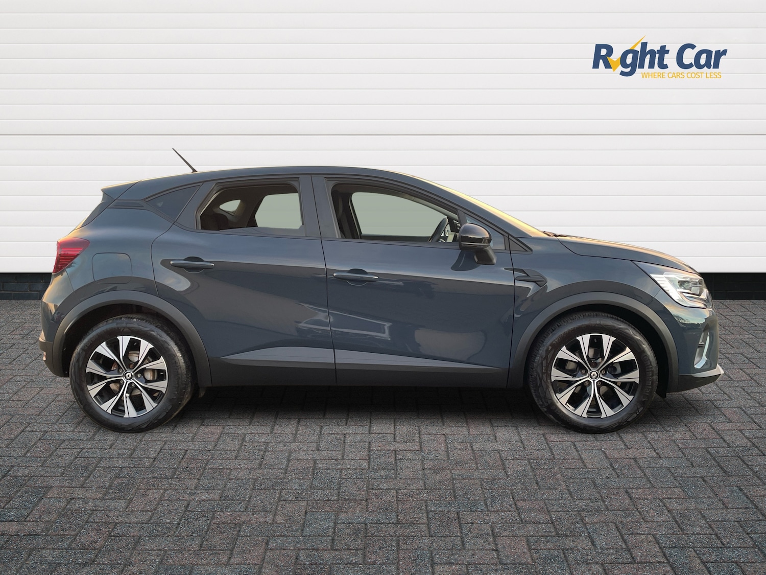 Used Renault Captur 2024 for sale - 77111693: Photo 4