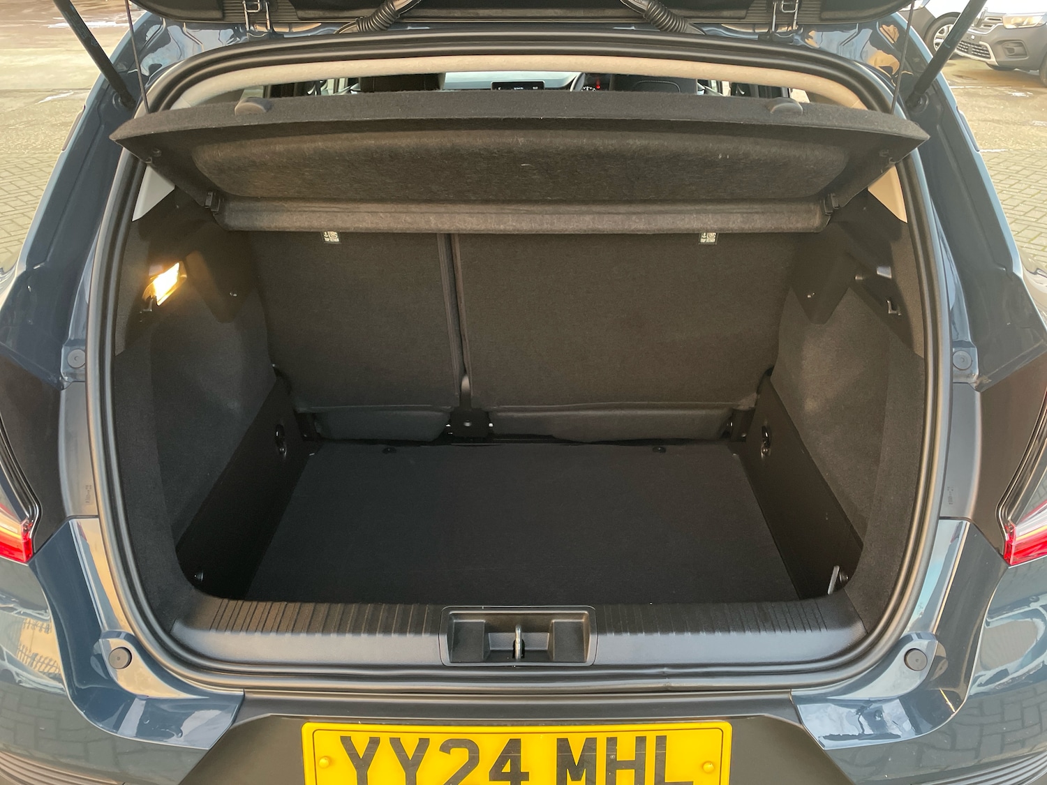 Used Renault Captur 2024 for sale - 77111693: Photo 9