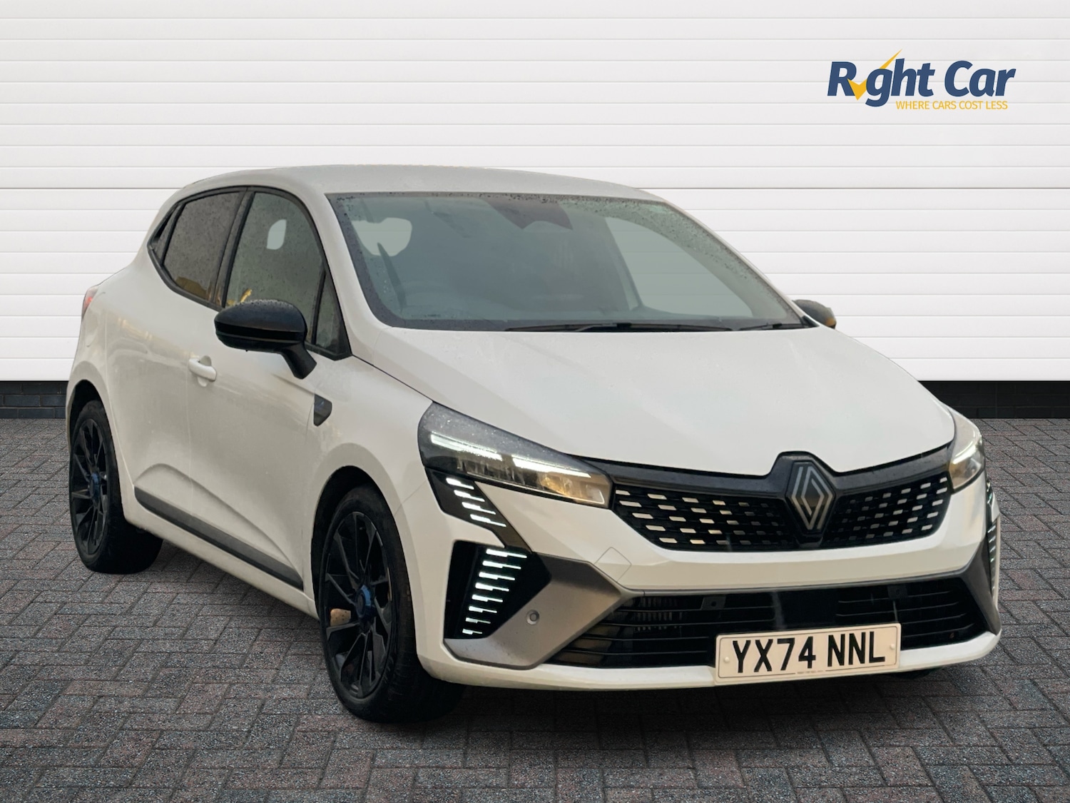 Used Renault Clio 2024 for sale - 76717512: Photo 1