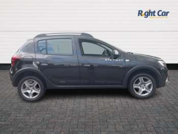 Used Dacia Sandero Stepway 2018 for sale - 74889903: Photo