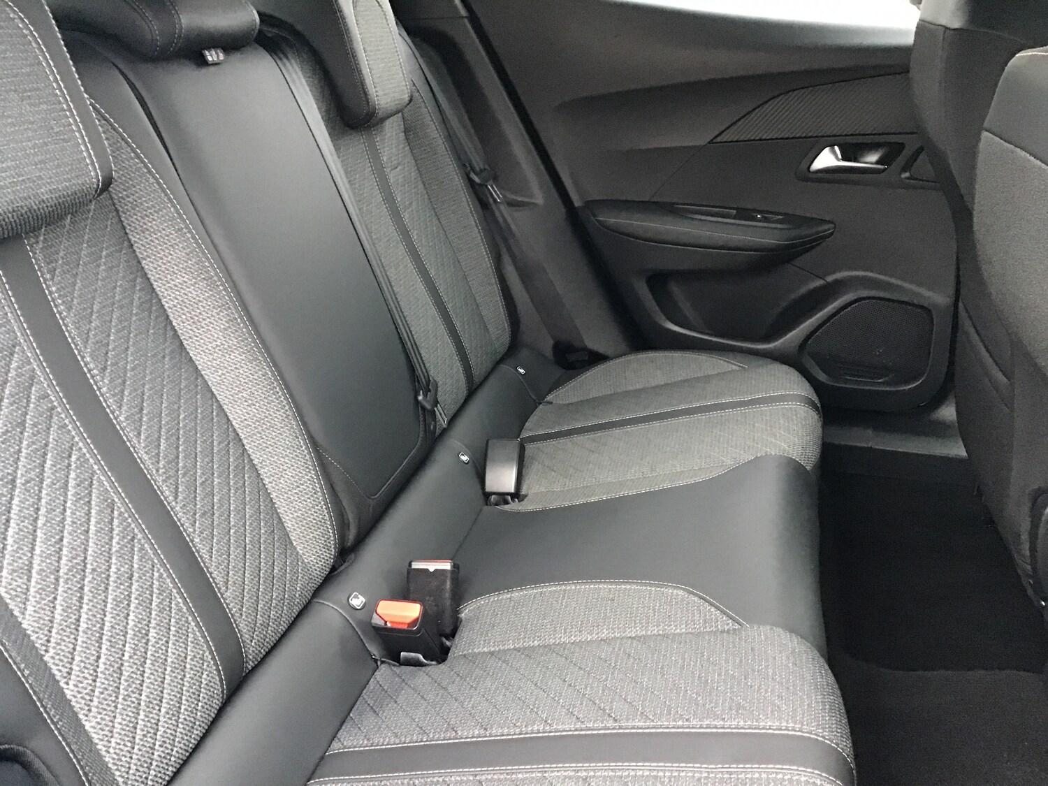 Used Peugeot 2008 2024 for sale - 77786288: Photo 10