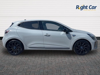 Used Renault Clio 2025 for sale - 79498912: Photo