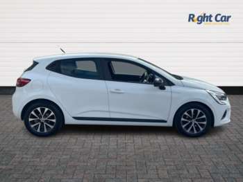 Used Renault Clio 2023 for sale - 74466654: Photo