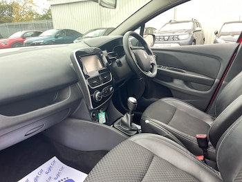 Used Renault Clio 2018 for sale - 76271737: Photo