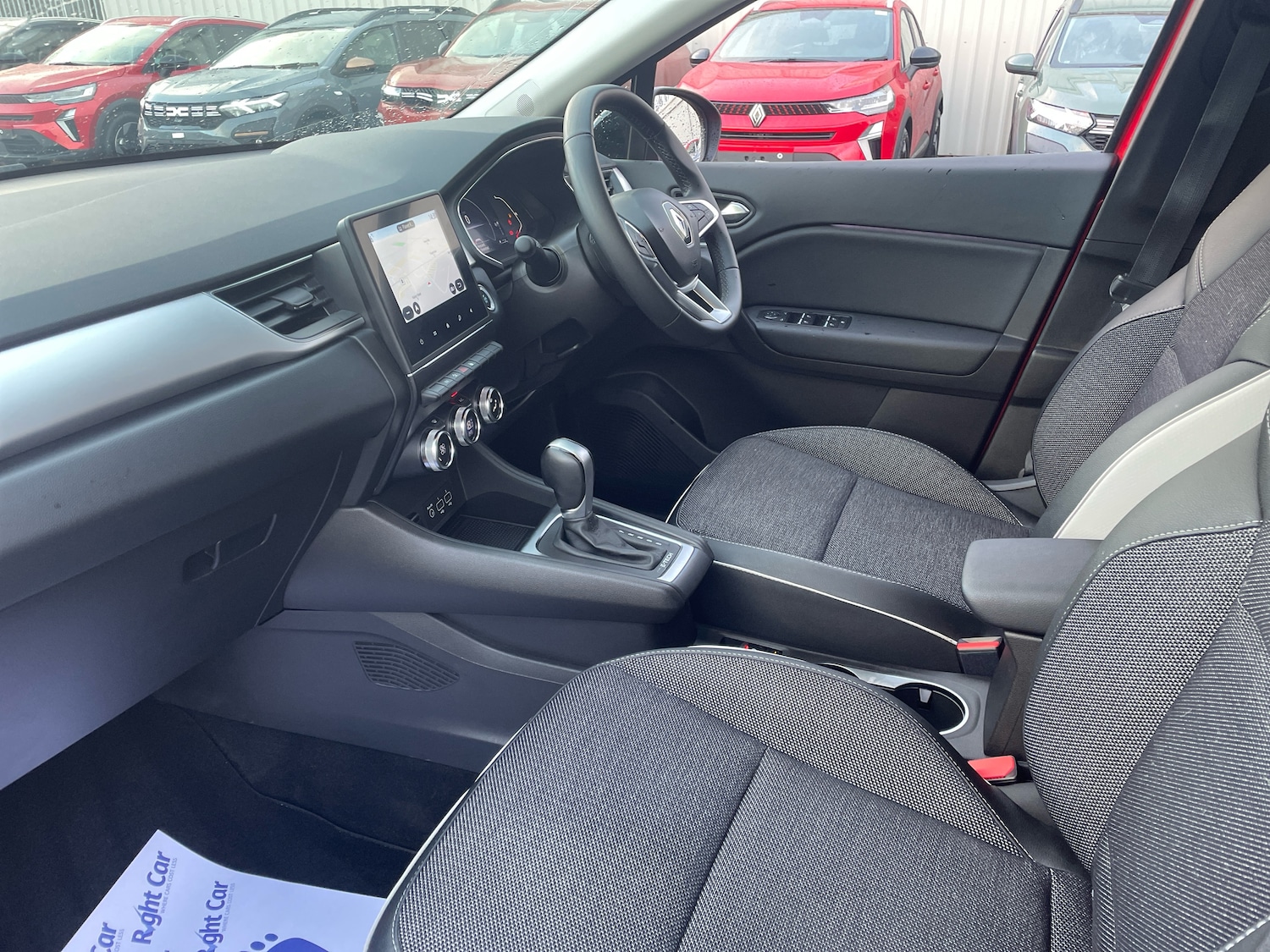 Used Renault Captur 2022 for sale - 76691629: Photo 2