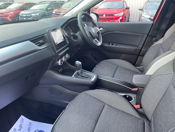 Used Renault Captur 2022 for sale - 76691629: Photo