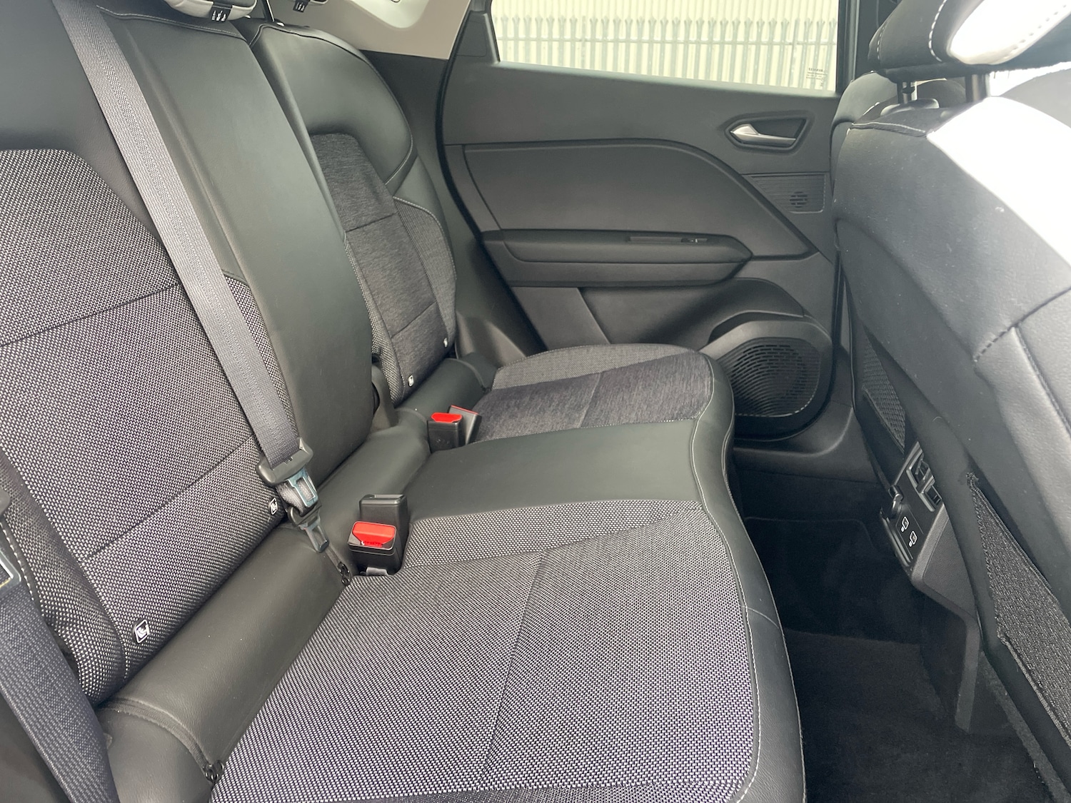 Used Renault Captur 2022 for sale - 77067939: Photo 10