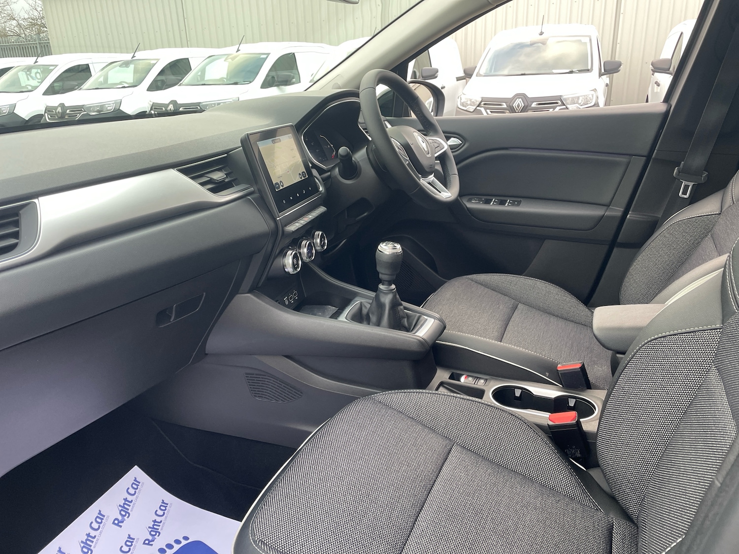 Used Renault Captur 2022 for sale - 77067939: Photo 2