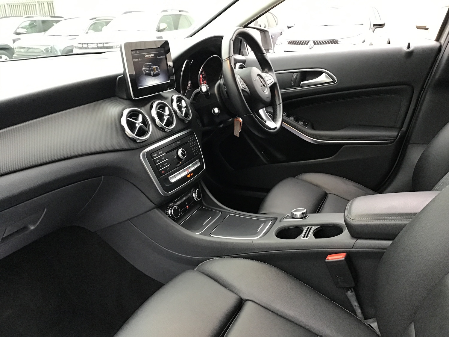 Used Mercedes-Benz GLA 2019 for sale - 77786296: Photo 2