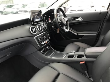 Used Mercedes-Benz GLA 2019 for sale - 77786296: Photo