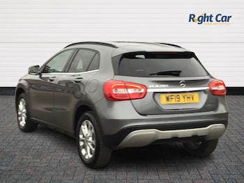 Used Mercedes-Benz GLA 2019 for sale - 77786296: Photo