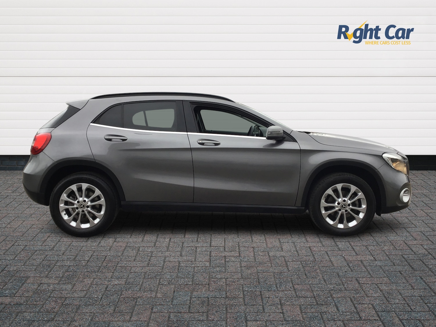 Used Mercedes-Benz GLA 2019 for sale - 77786296: Photo 4