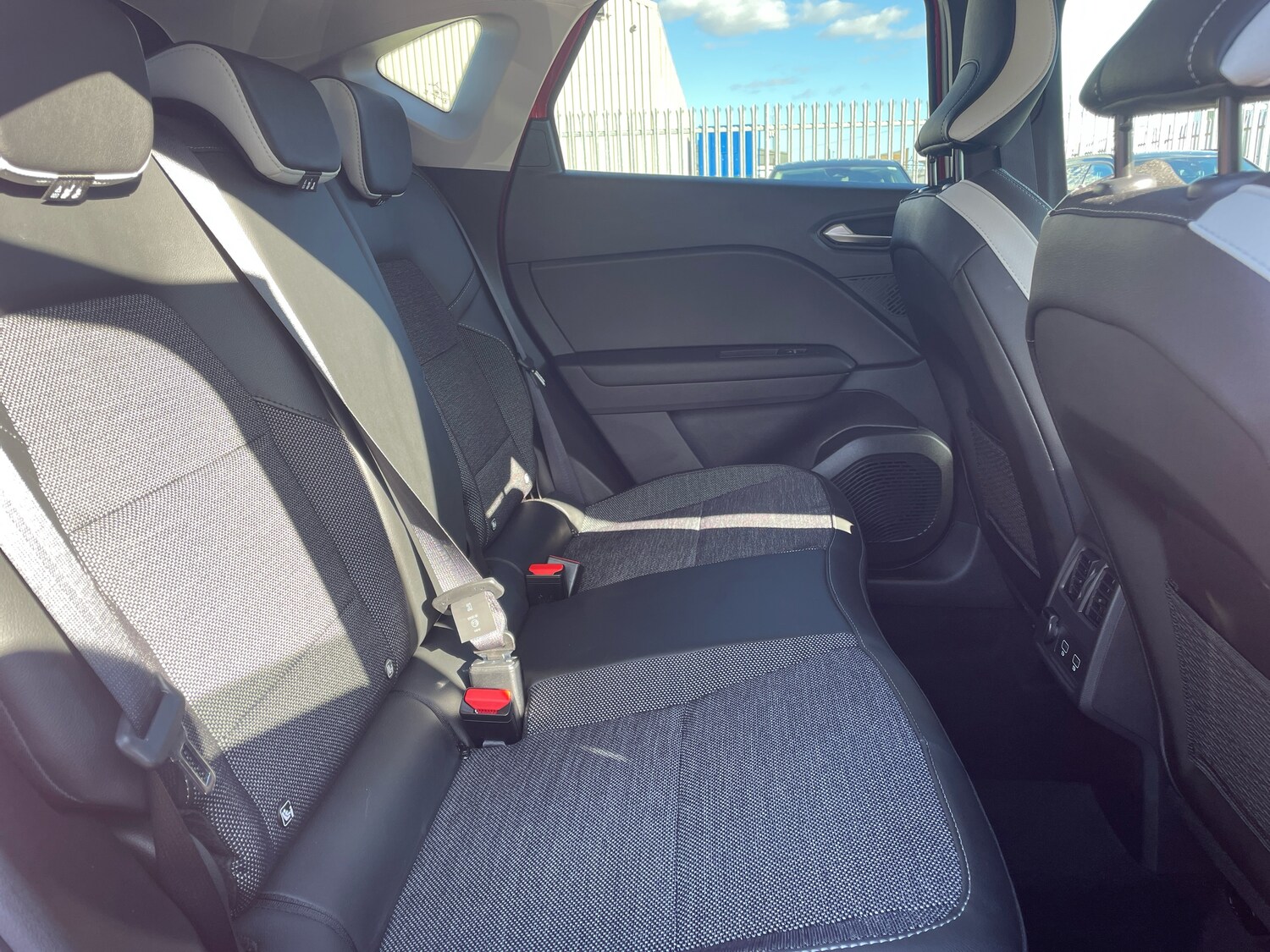 Used Renault Captur 2024 for sale - 76034219: Photo 10