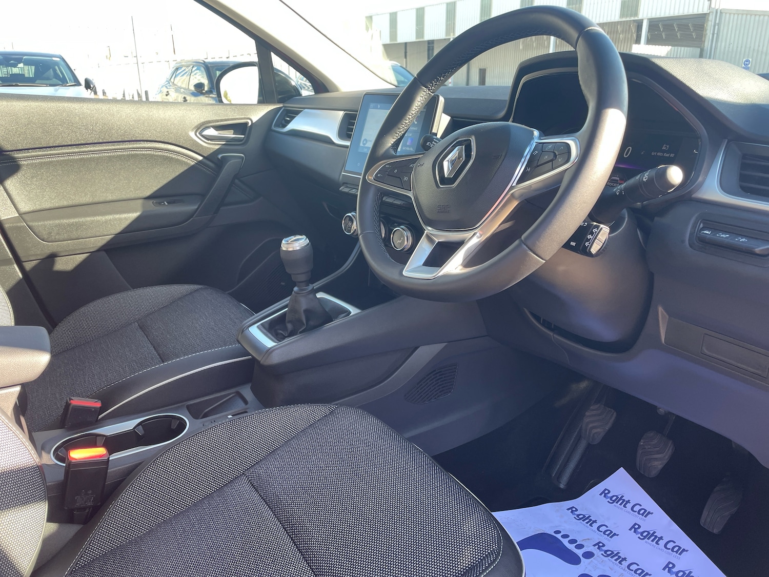 Used Renault Captur 2024 for sale - 76034219: Photo 6