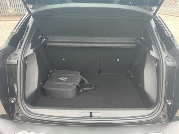 Used Peugeot E-2008 2024 for sale - 75565703: Photo 9