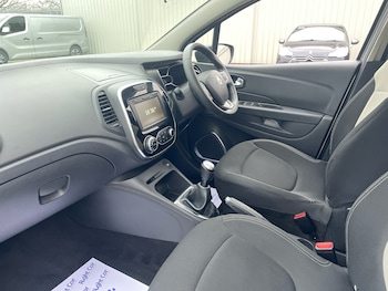 Used Renault Captur 2020 for sale - 77333251: Photo