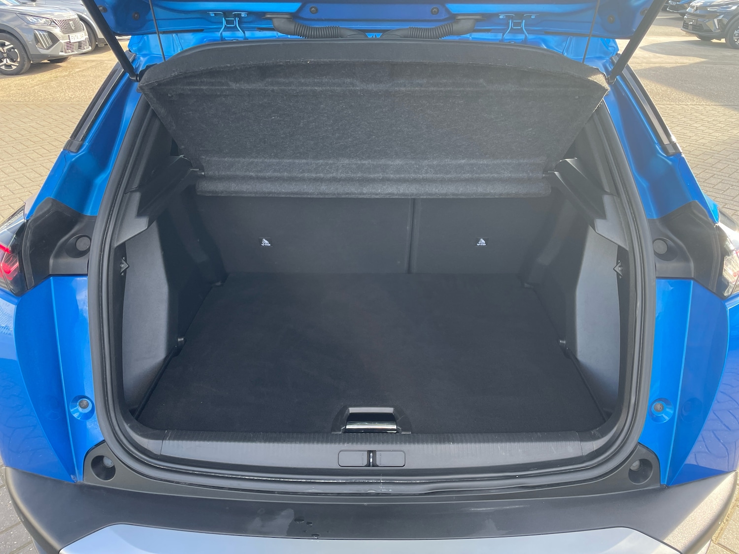 Used Peugeot 2008 2024 for sale - 78036856: Photo 9