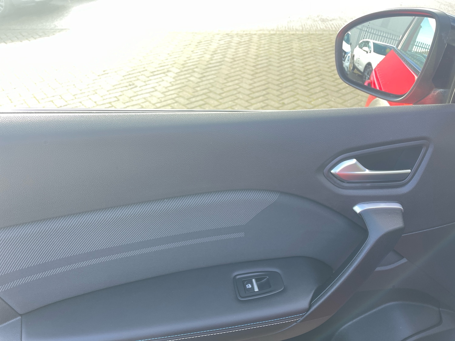 Used Renault Captur 2025 for sale - 77576529: Photo 11