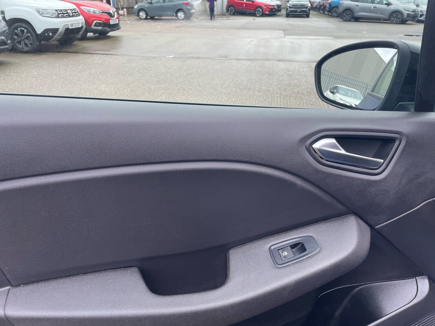 Used Renault Clio 2023 for sale - 77539908: Photo 11