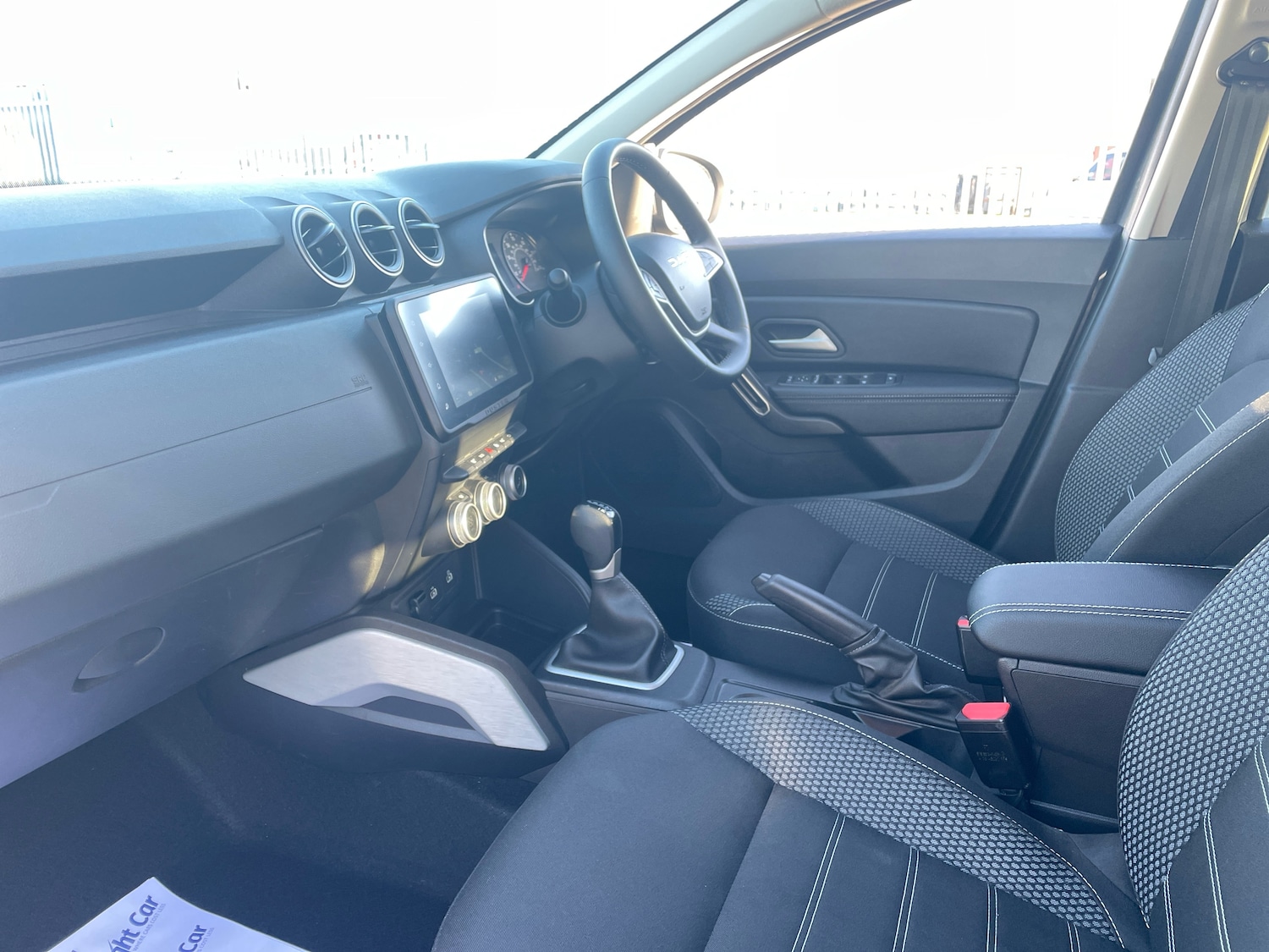 Used Dacia Duster 2024 for sale - 76901548: Photo 2