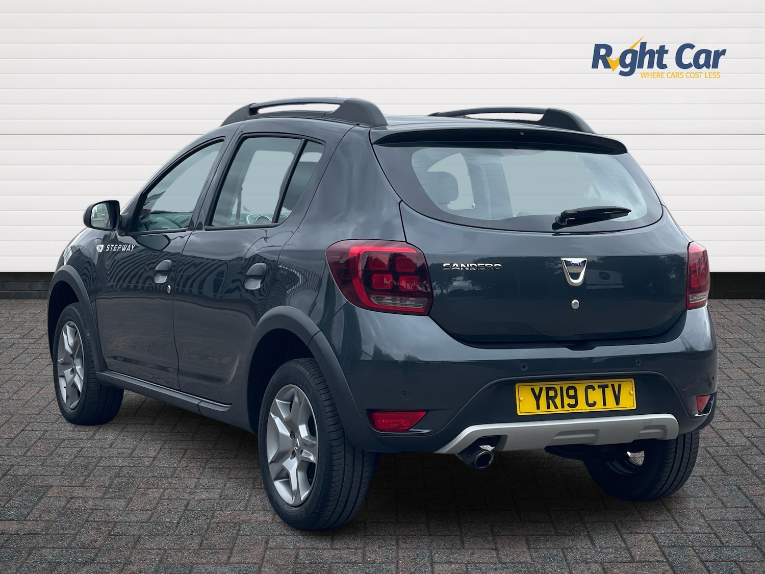 Used Dacia Sandero Stepway 2019 for sale - 77099154: Photo 3