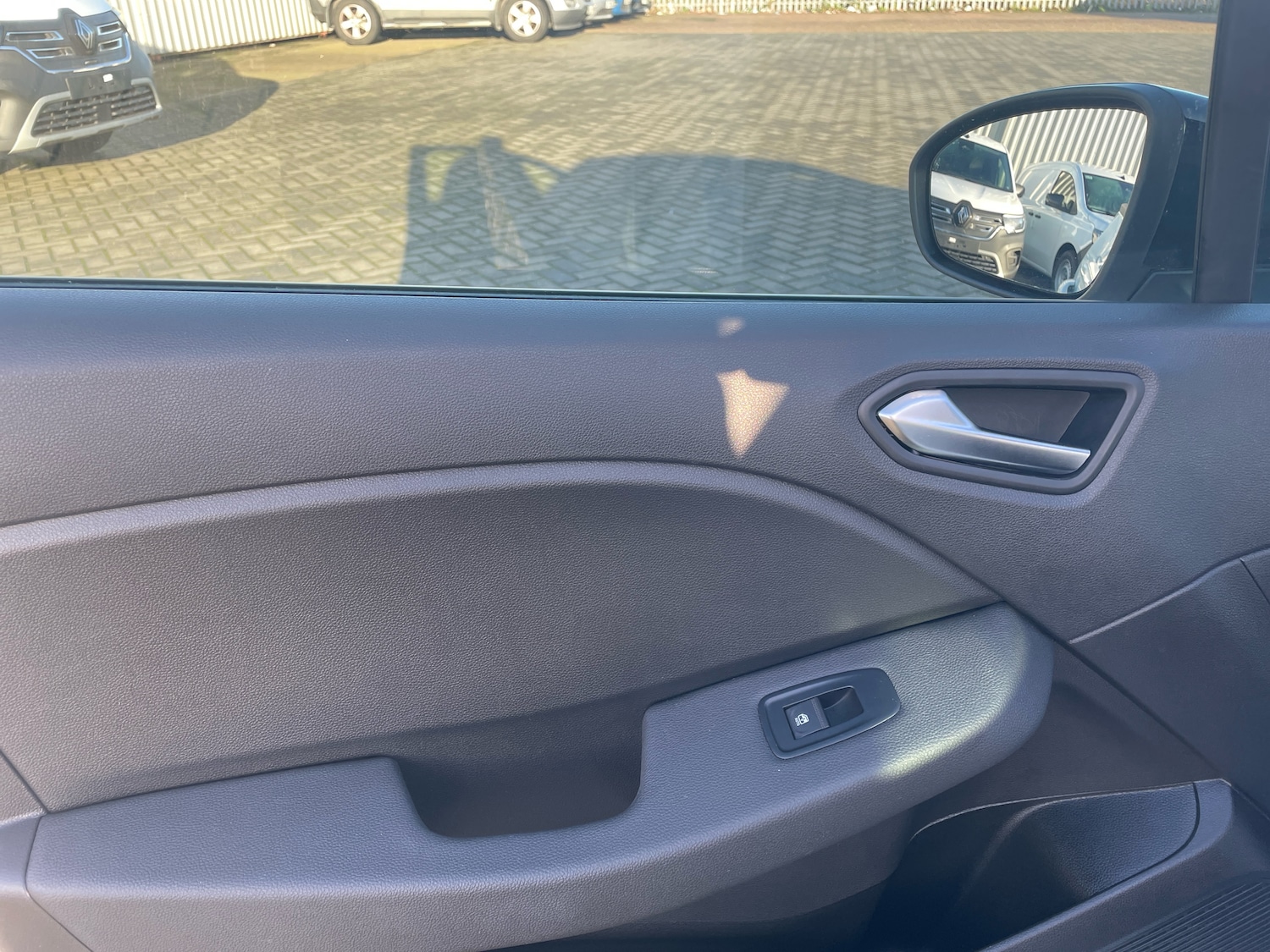 Used Renault Clio 2023 for sale - 77010556: Photo 11