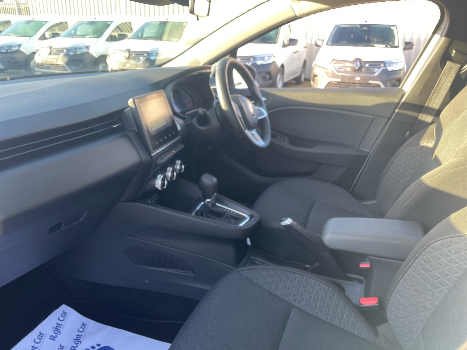 Used Renault Clio 2023 for sale - 77010556: Photo 2