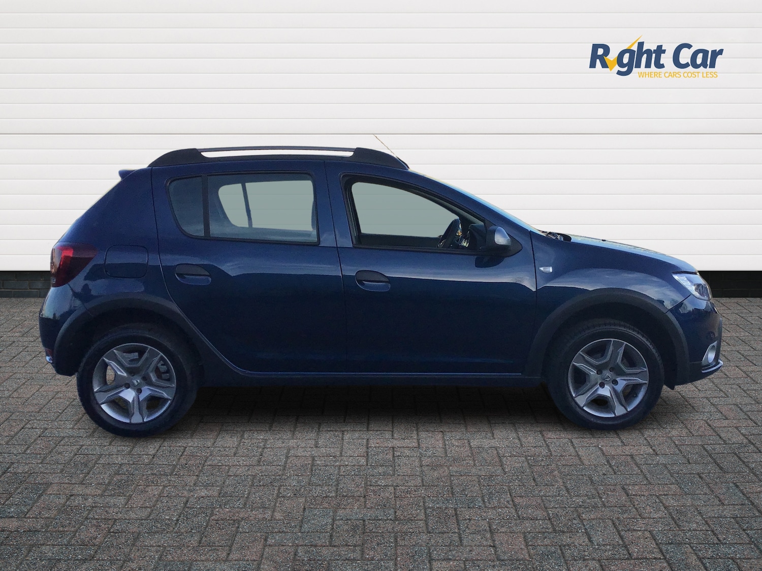 Used Dacia Sandero Stepway 2019 for sale - 77726215: Photo 4