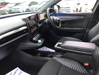 Used Renault Scenic E-Tech 2024 for sale - 77600476: Photo