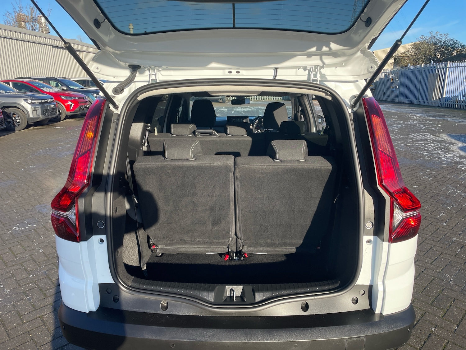 Used Dacia Jogger 2023 for sale - 76661126: Photo 9