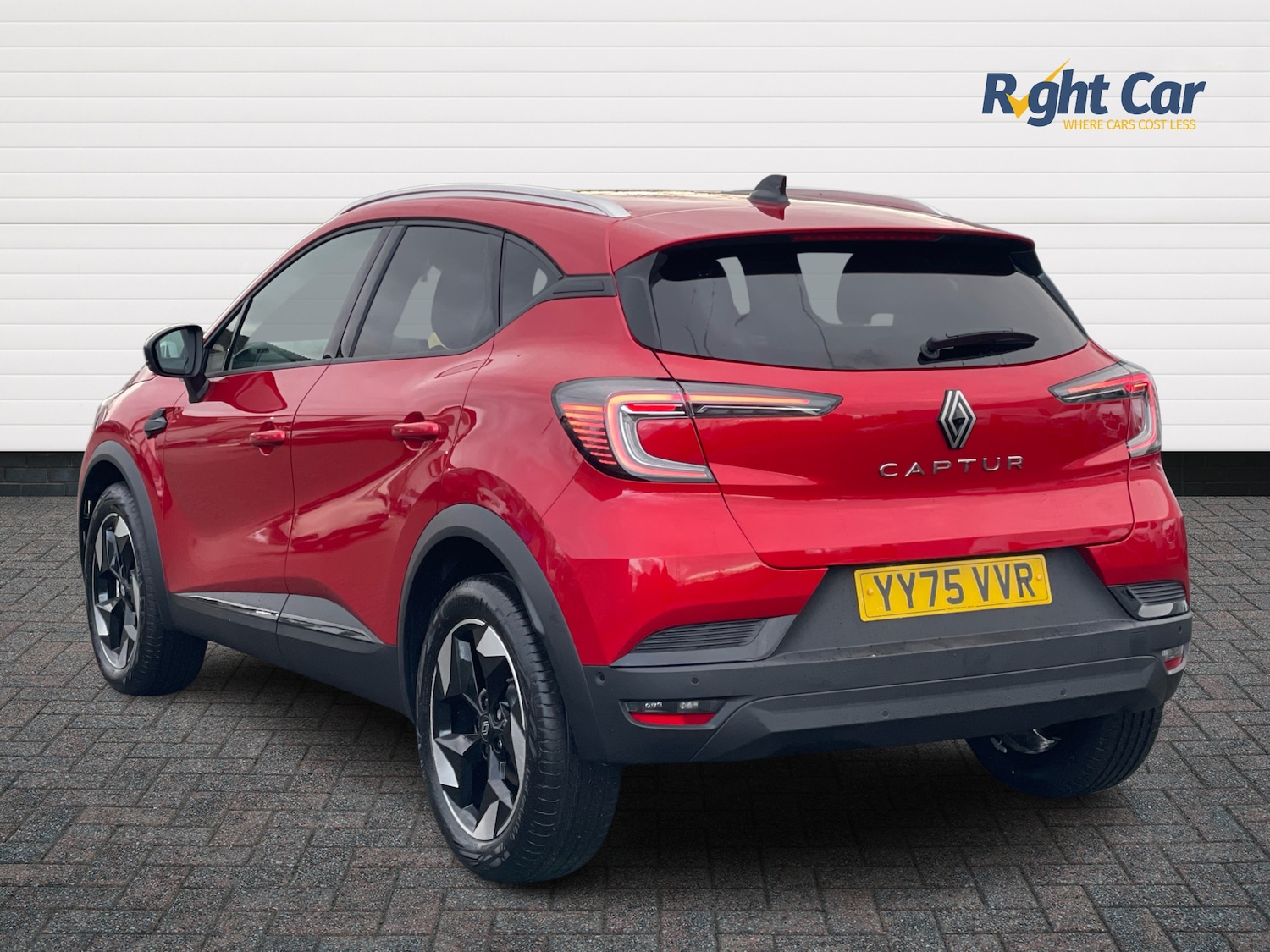 Used Renault Captur 2025 for sale - 77293508: Photo 3