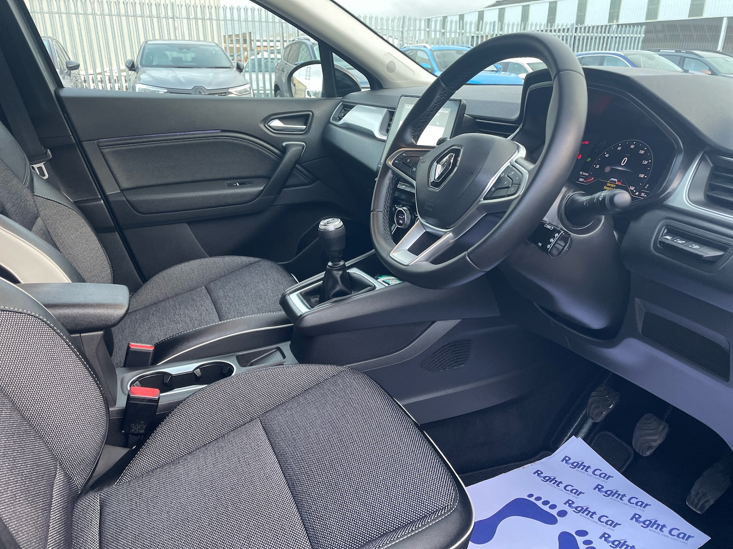 Used Renault Captur 2023 for sale - 76574851: Photo 6