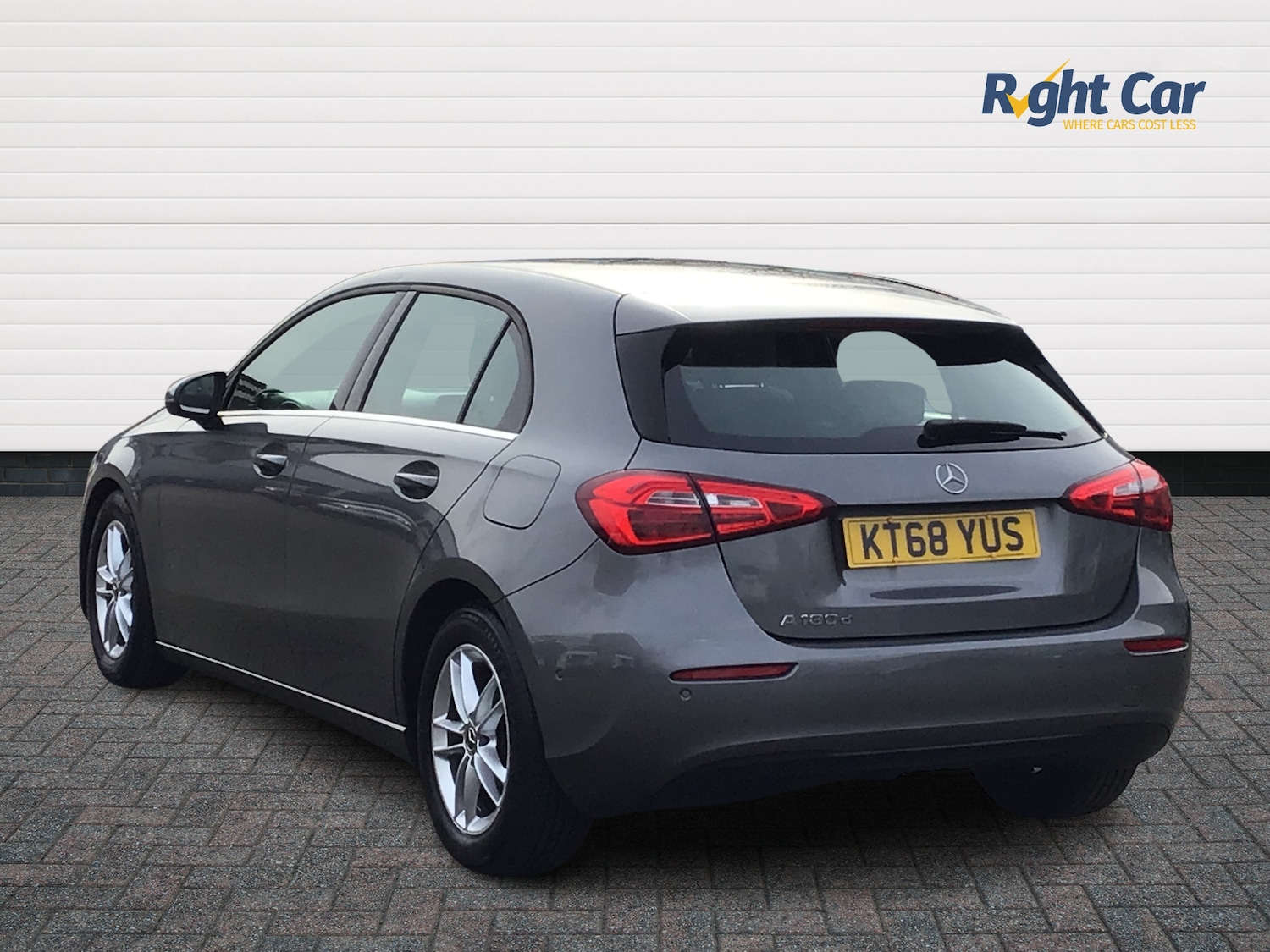 Used Mercedes-Benz A-Class 2018 for sale - 77600475: Photo 3