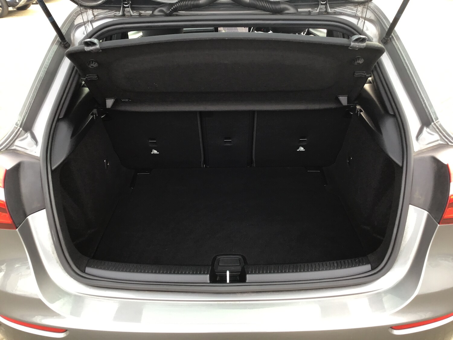 Used Mercedes-Benz A-Class 2018 for sale - 77600475: Photo 9