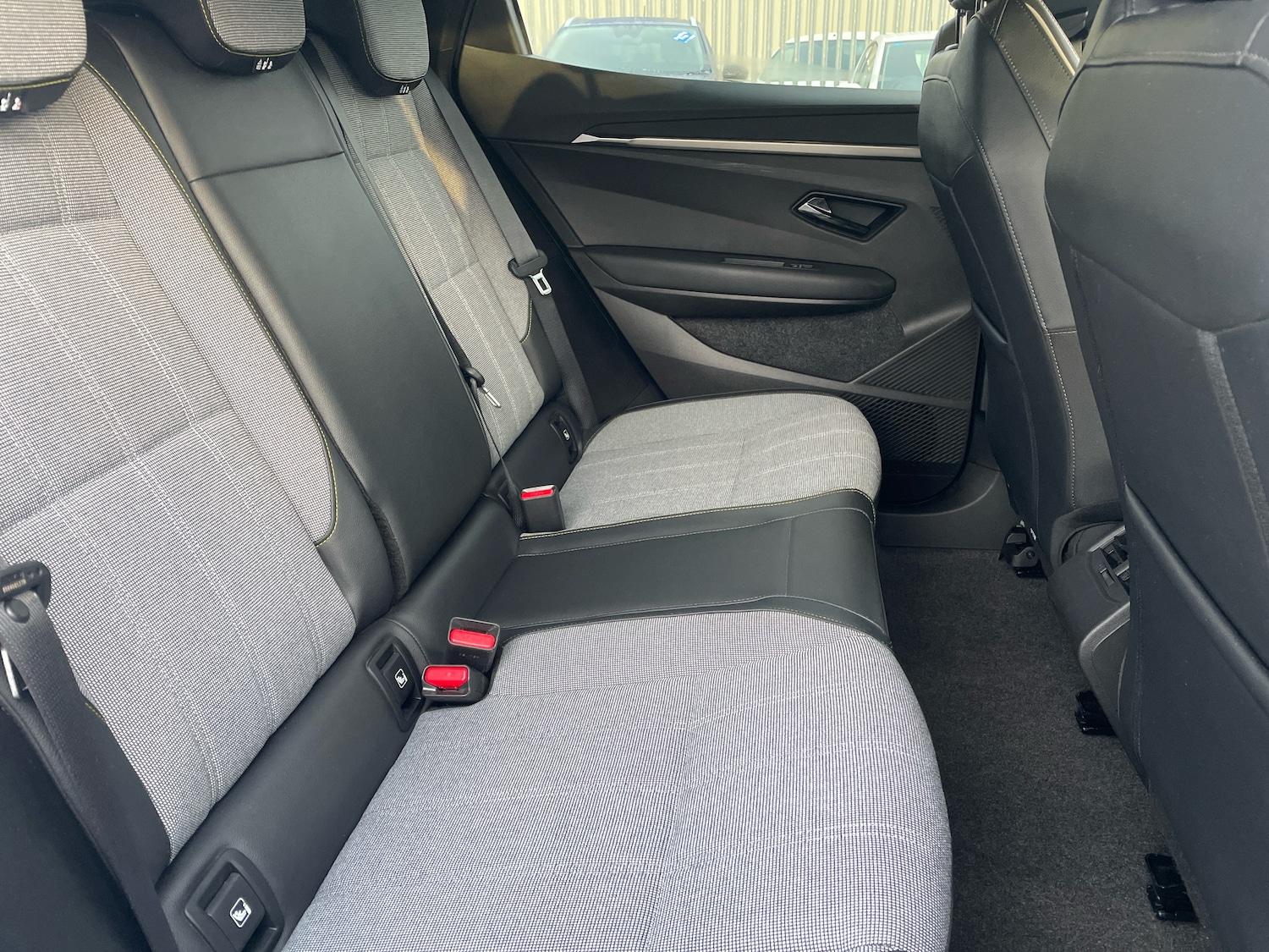 Used Renault Megane E Tech 2022 for sale - 77205780: Photo 10