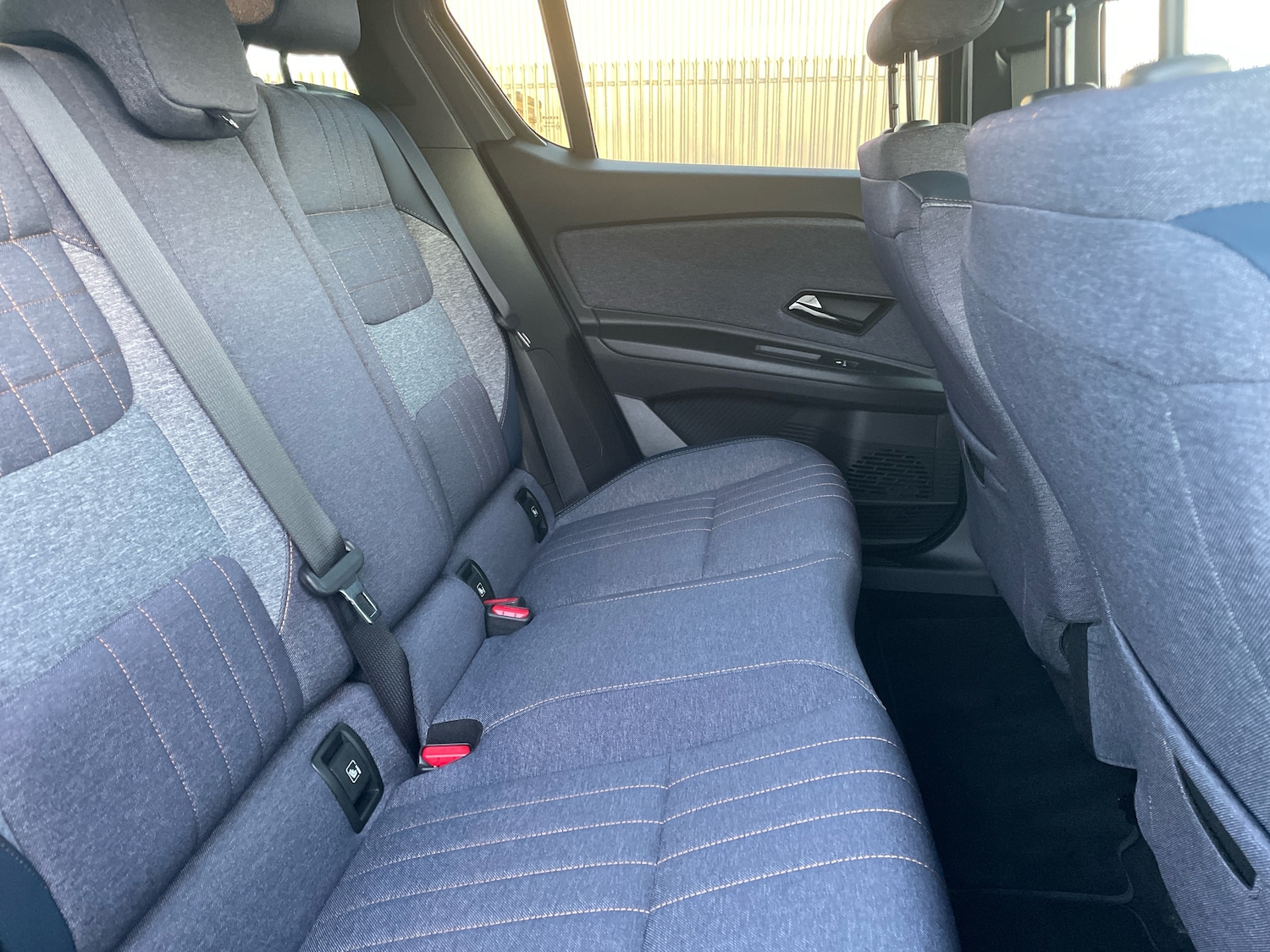 Used Renault 4 2025 for sale - 76842211: Photo 10