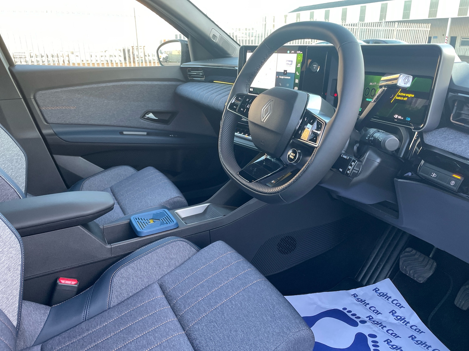 Used Renault 4 2025 for sale - 76842211: Photo 6