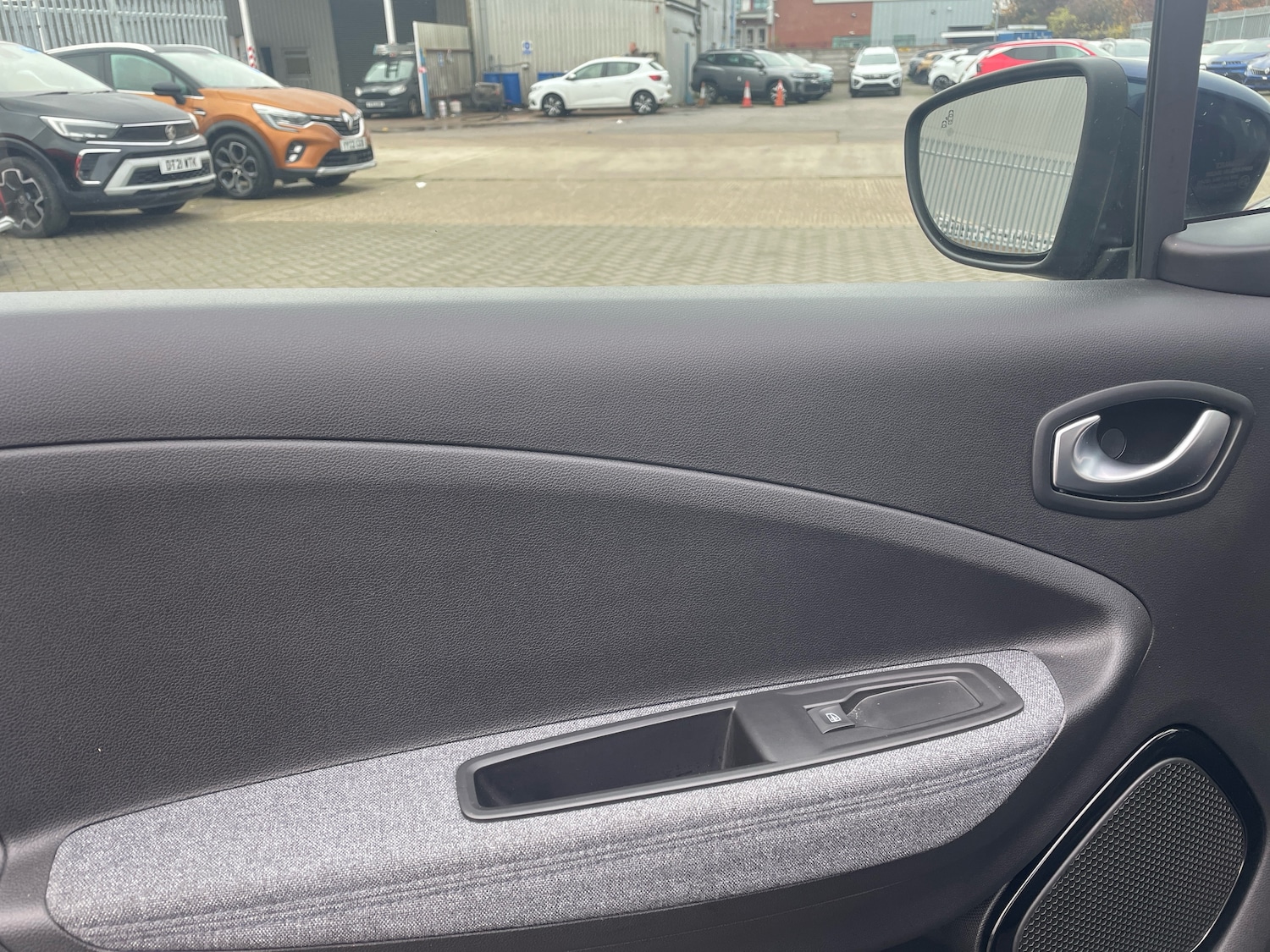 Used Renault Zoe 2021 for sale - 76514589: Photo 11