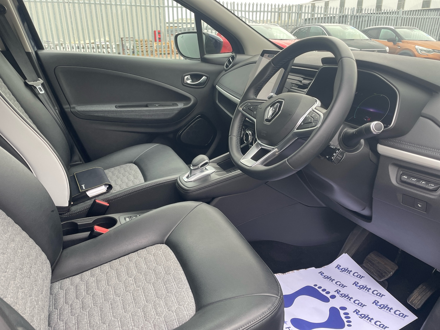Used Renault Zoe 2021 for sale - 76514589: Photo 6