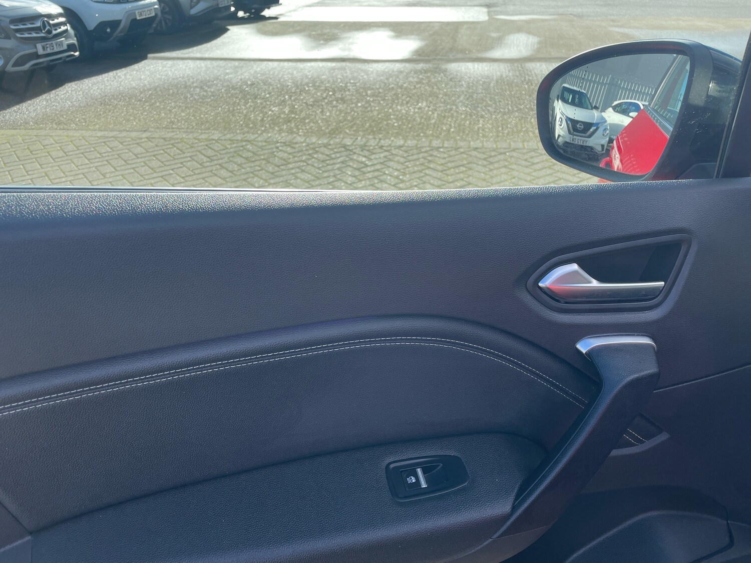 Used Renault Captur 2024 for sale - 77576527: Photo 11