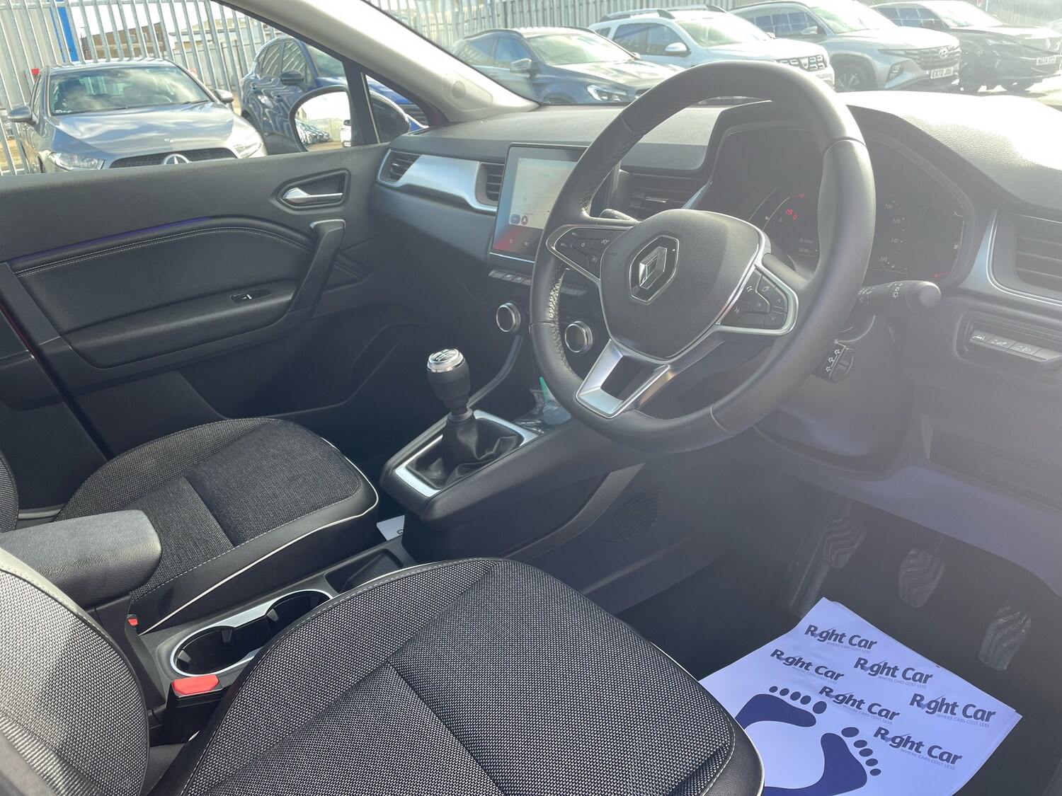 Used Renault Captur 2024 for sale - 77576527: Photo 6